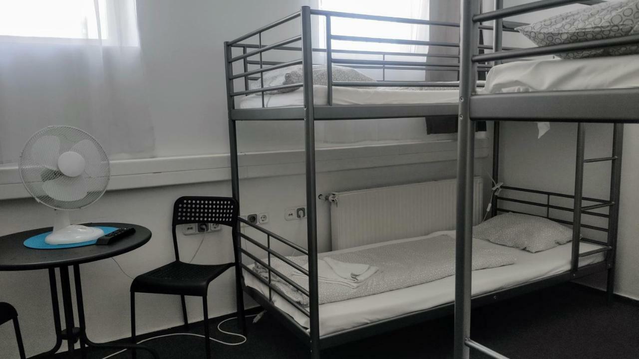 East Side Hostel Budapest Eksteriør bilde
