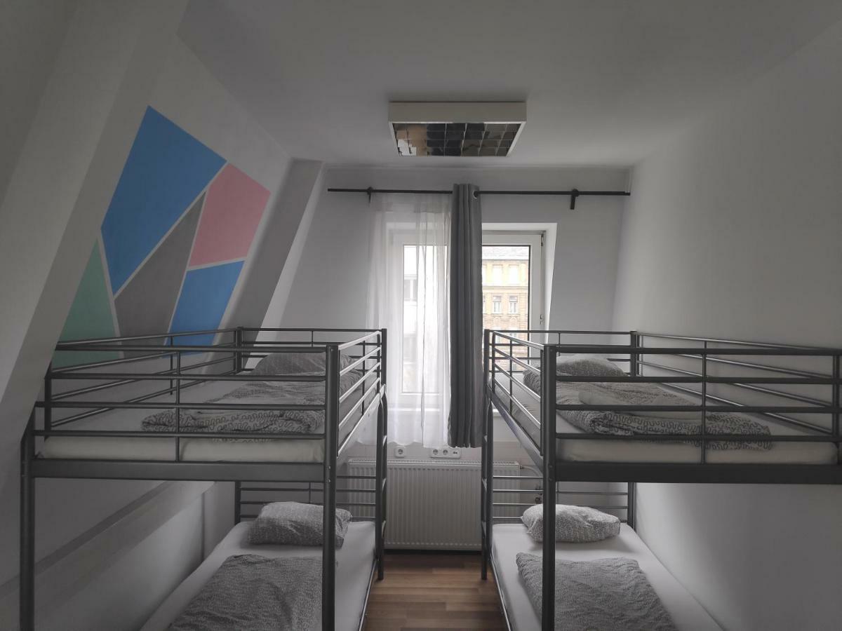 East Side Hostel Budapest Eksteriør bilde