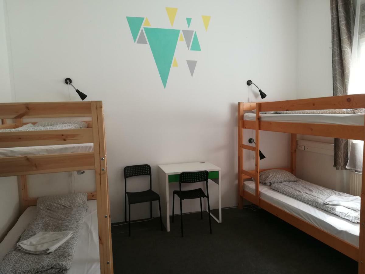East Side Hostel Budapest Eksteriør bilde