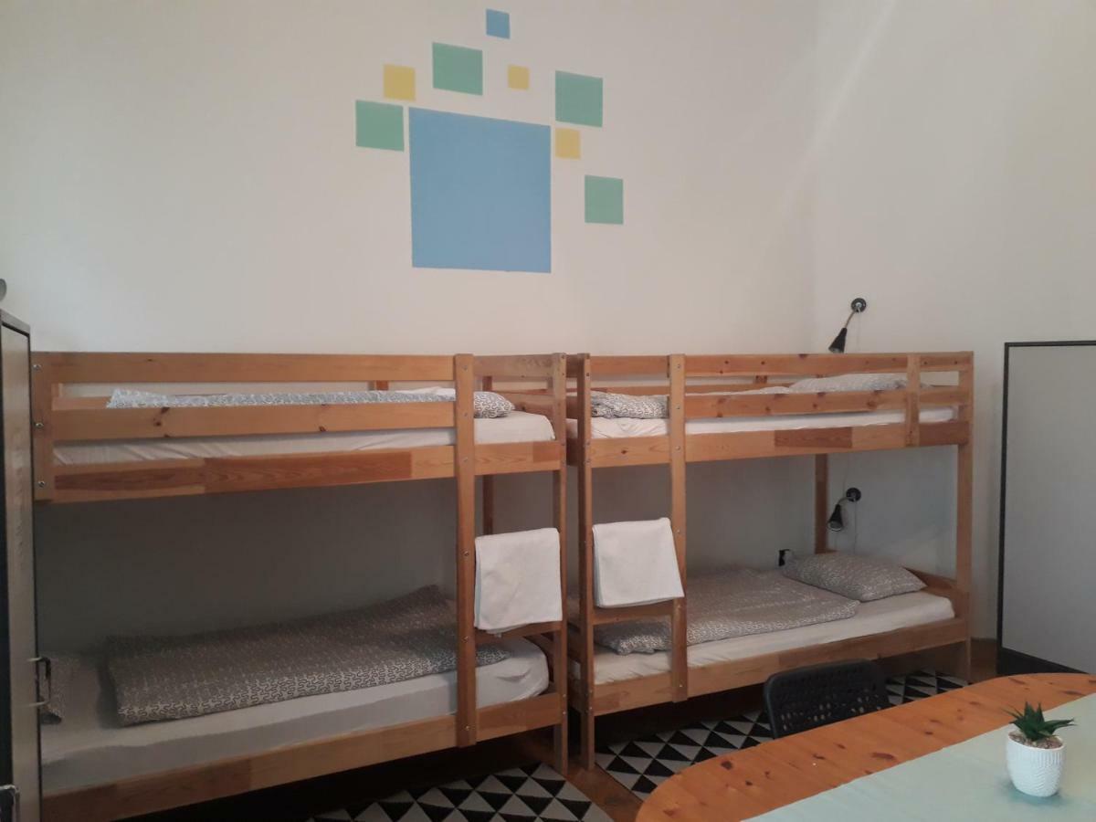 East Side Hostel Budapest Eksteriør bilde