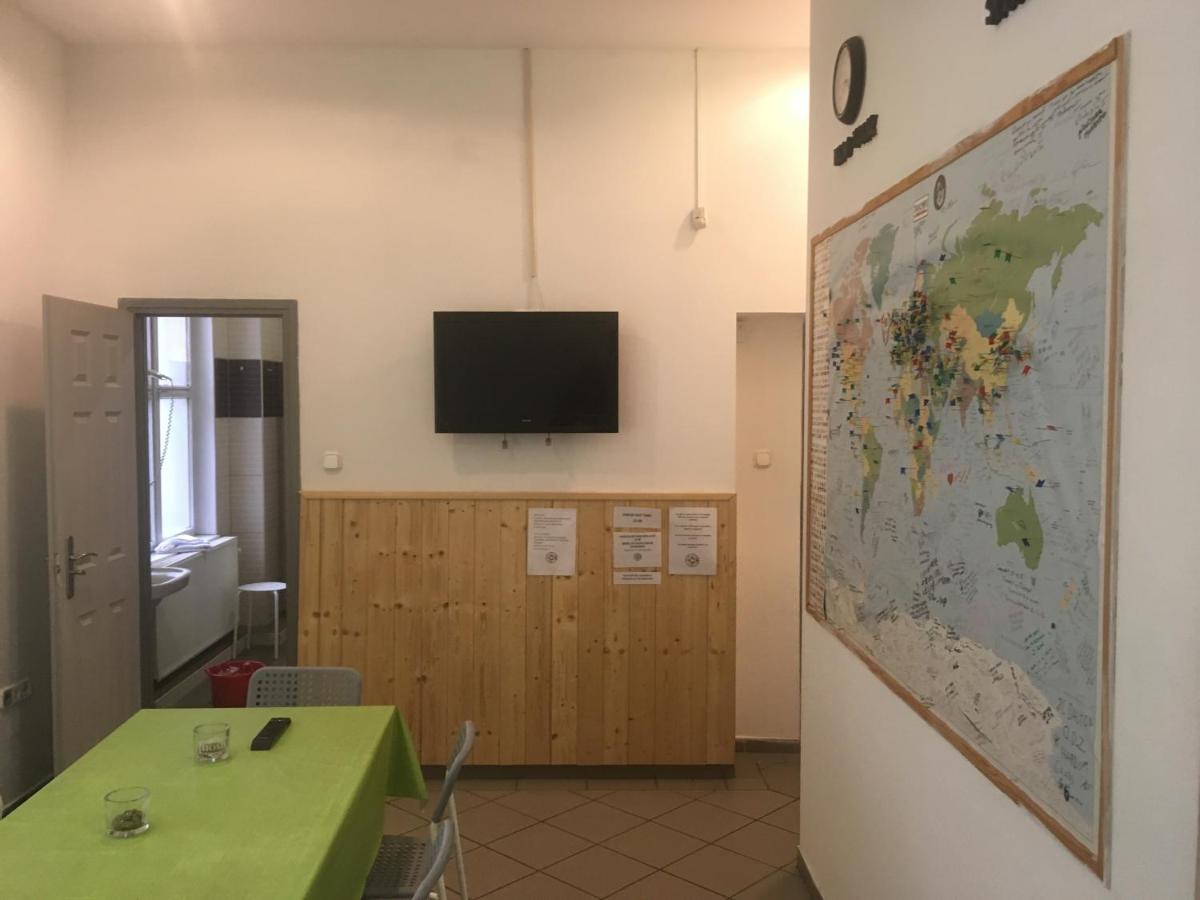 East Side Hostel Budapest Eksteriør bilde