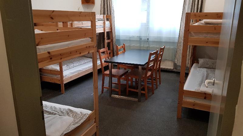 East Side Hostel Budapest Eksteriør bilde
